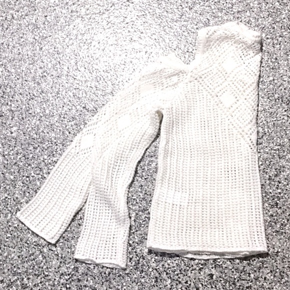 Dex ✦ Cut Out Shoulders Unworn White Sweater (M) - Picture 2 of 4